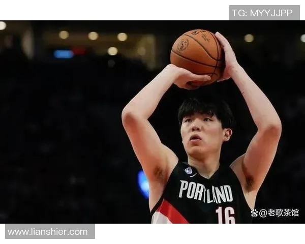 六岁男孩篮球明星崭露头角引发媒体热议未来可期的篮球天才